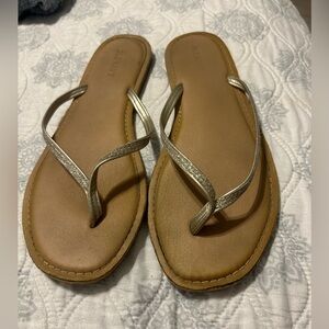 Woman Sandals Old Navy size 8
